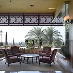 De 4*
