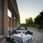 De