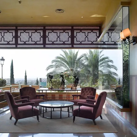 Hotel De 4*