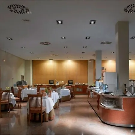 Hotel De 4*